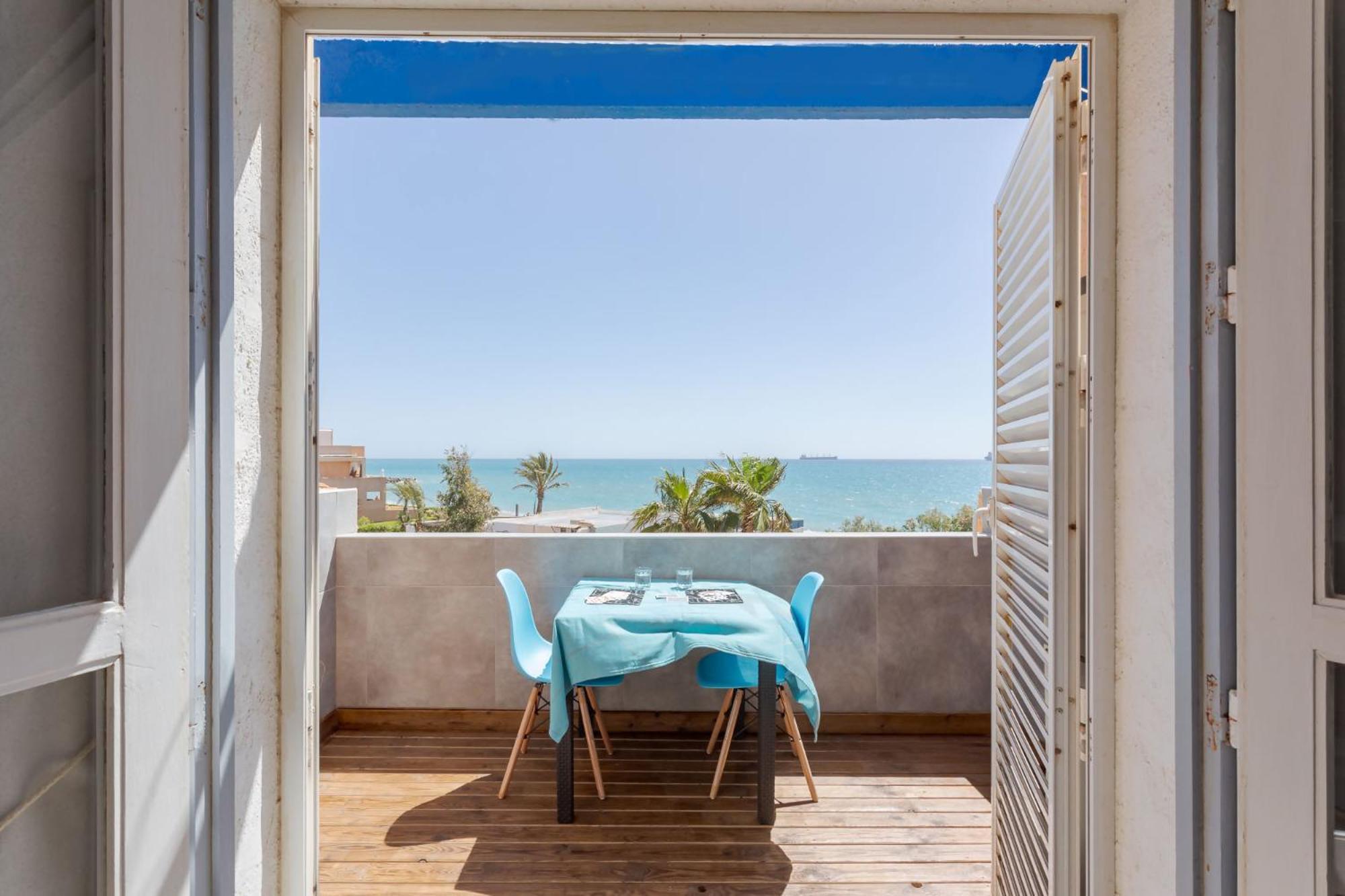 Levante19 Estudio Naturista Primera Linea *