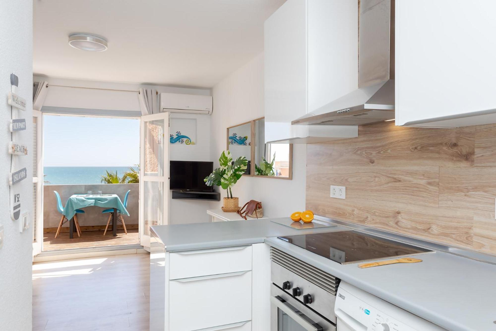 Levante19 Estudio Naturista Primera Linea Vera